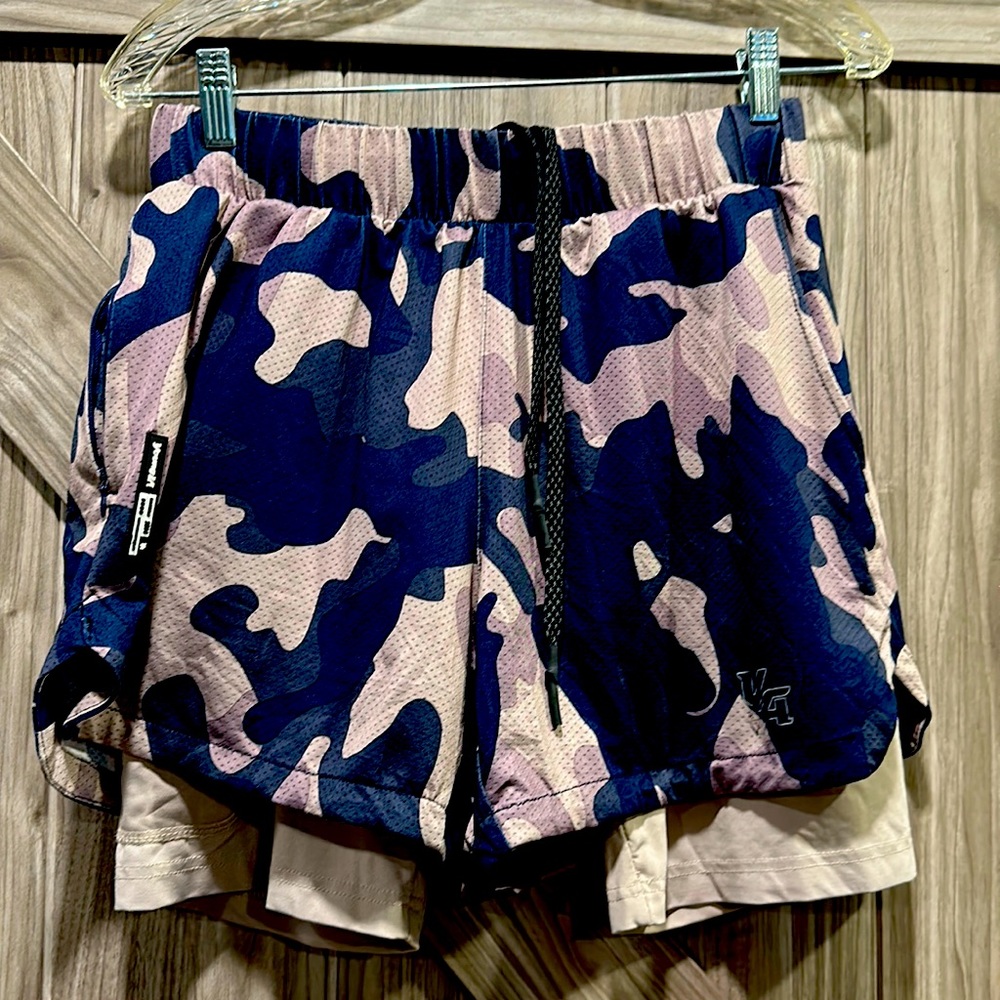 YOUNGLA shorts size medium